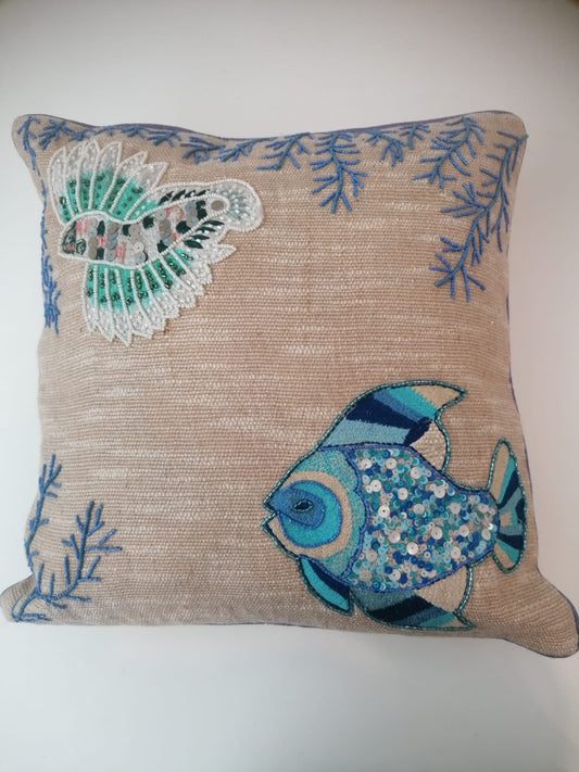 Cuscino con applicazioni