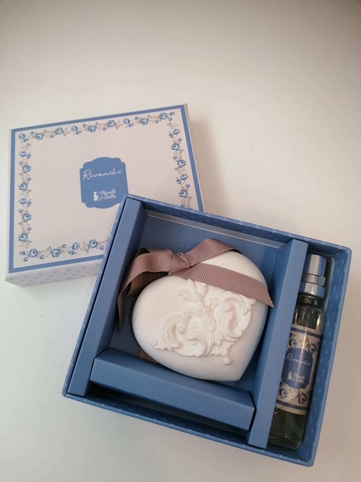 Gessetto profumato con spray Revanche